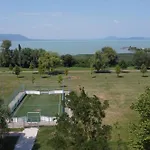 Zoeldhaz * Balatonmáriafürdő