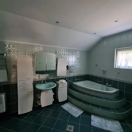 Zoeldhaz Appartement