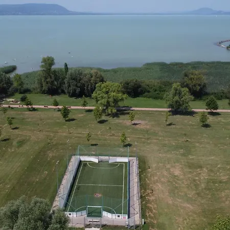Zöldház * Balatonmáriafürdő