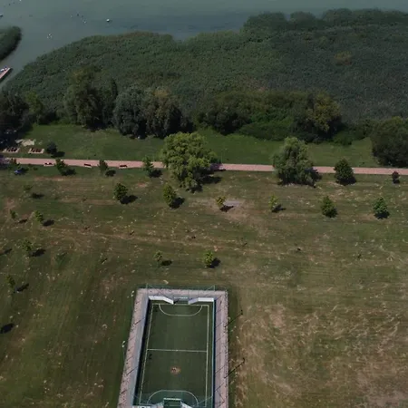 Zoeldhaz Balatonmáriafürdő