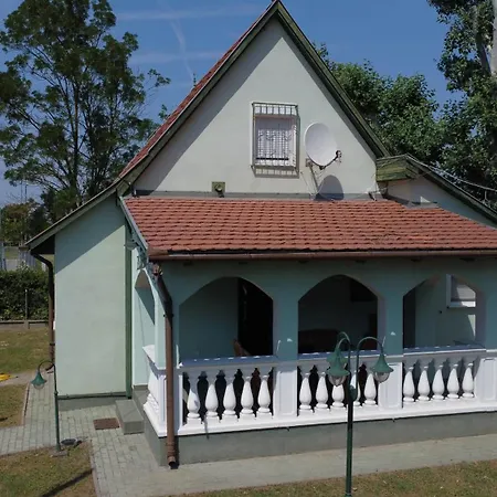 Zöldház Balatonmáriafürdő