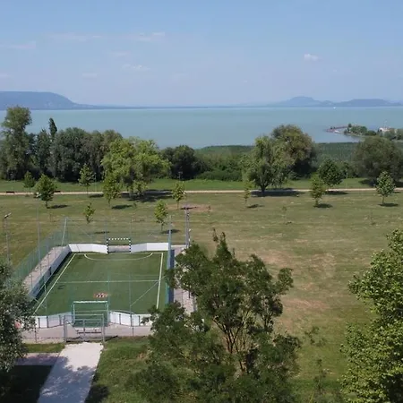 Zöldház * Balatonmáriafürdő
