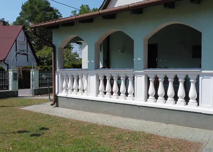 Zoeldhaz Daire Balatonmáriafürdő