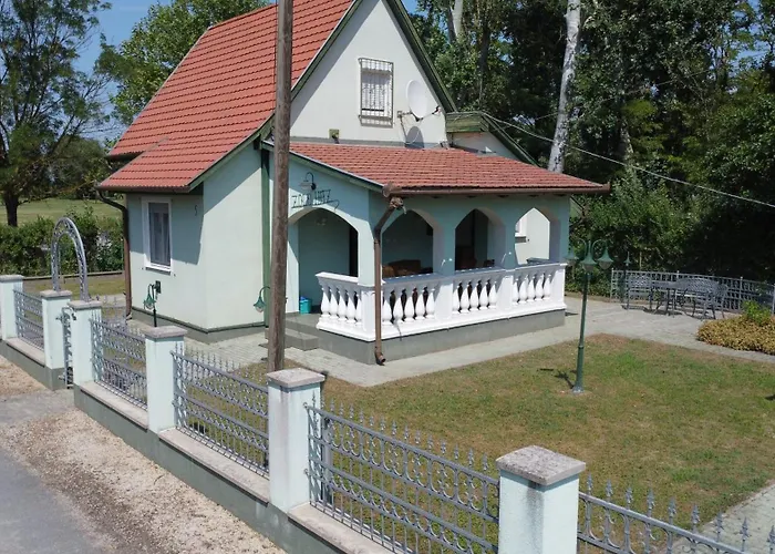 Zoeldhaz Daire Balatonmáriafürdő